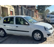Alugo Carro para HUBER CLIO HETH ANO 2012 Economico