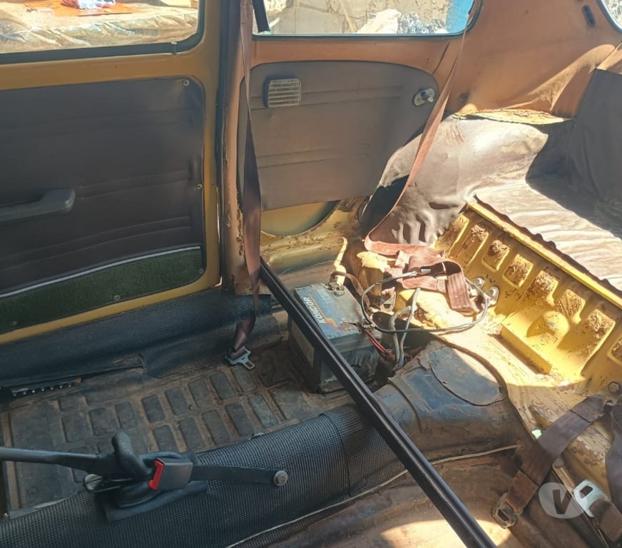 Seminovos Muzambinho MG - Fotos para Fusca 1300 L 79 79 - Interior marrom lanterna fafa