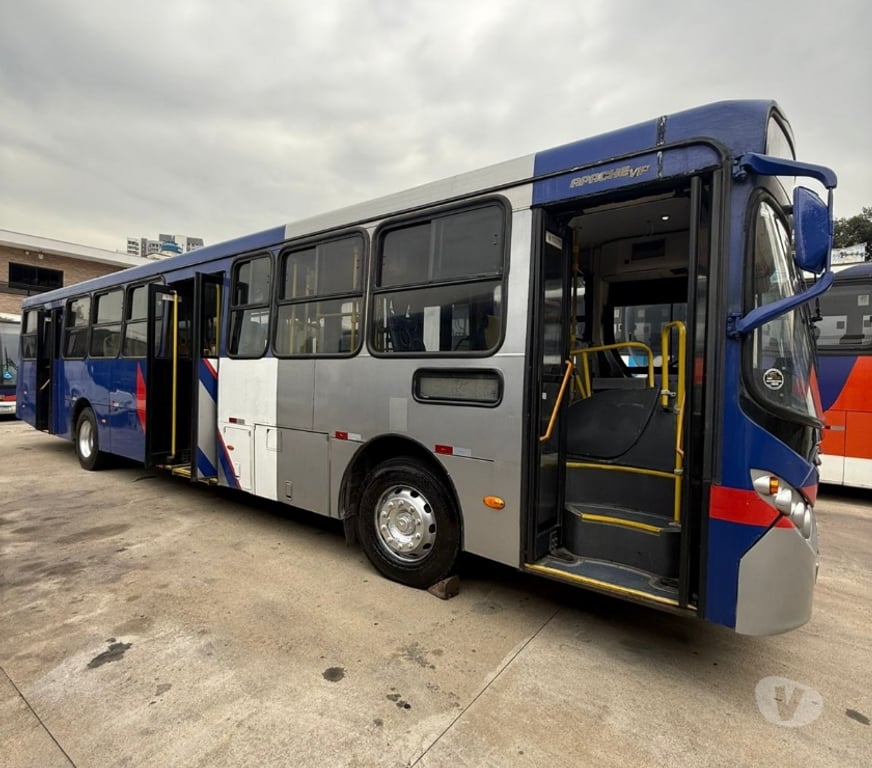 Ônibus Usados Curitiba PR Cidade Industrial de Curitiba - Fotos para Onibus Urbano Caio Ap.Vip ano 2013 M.Benz of.1721 cód.10021