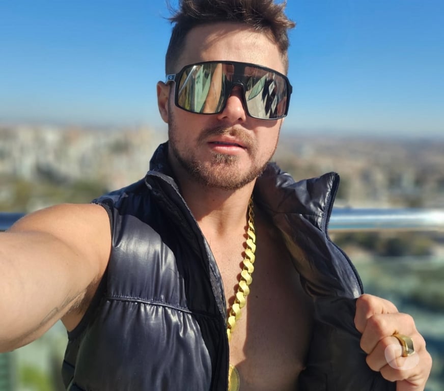 Acompanhantes masculinos Samambaia DF - Fotos para Brunno Massoterapeuta tantrico