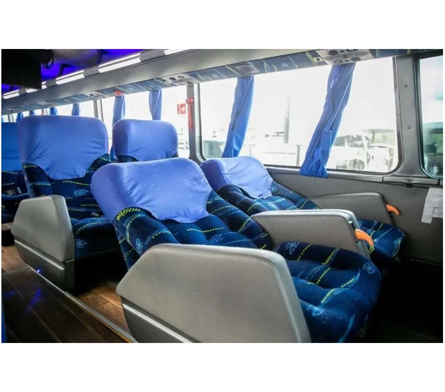  Ônibus Usados Curitiba PR Matriz - images_alt_text SCANIA – DD – 1999 – RF. 7178