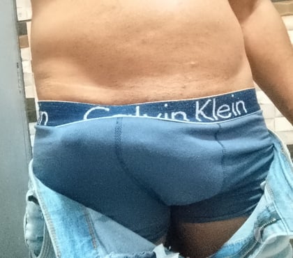 Encontros Sexuais - Fotos para Solteiro procuro mulher solteira e casal.