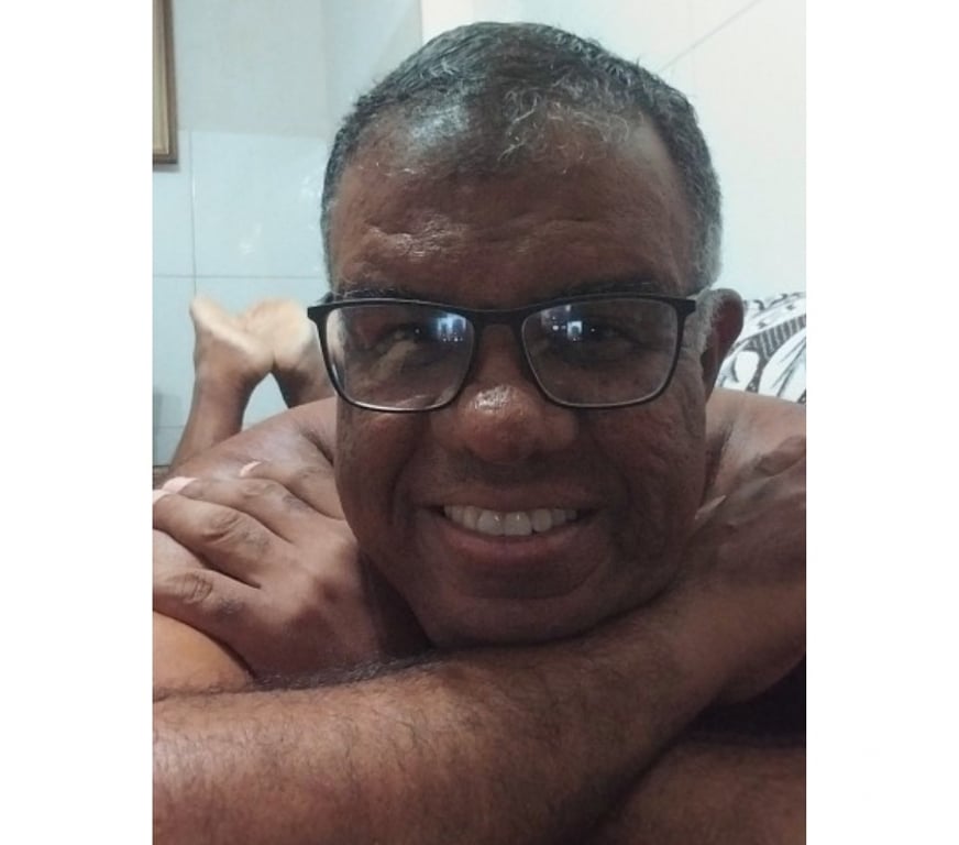 Homem procura Homem Rio de Janeiro RJ Outros Bairros Rio de Janeiro RJ - images_alt_text Busco Amigo Companheiro ativo para relacionamento afetivo