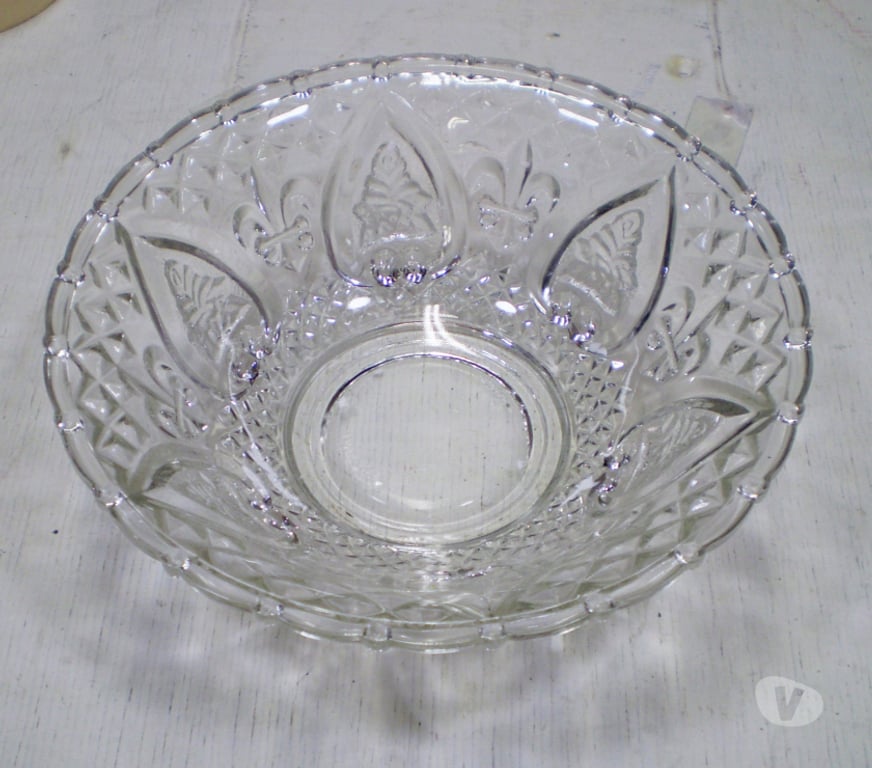 Decoração Casa Porto Alegre RS Porto Alegre Sul - images_alt_text Bombonière antiga de cristal.- Cód. 435 -