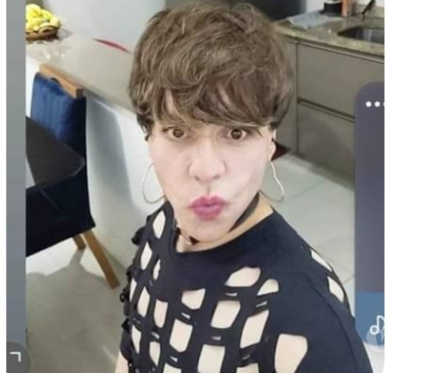 Encontros Casuais Barueri SP - images_alt_text Esvazia na minha bokinha amor?