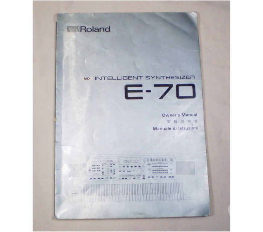 DVDs a Venda Porto Alegre RS Porto Alegre Sul - images_alt_text Dois manuais do usuário, mesa e teclado.- Cód. 448 -