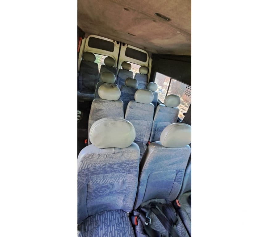  Ônibus Usados Curitiba PR Cidade Industrial de Curitiba - Fotos para Van Master Escolar Básica ano 2007 cód.10023