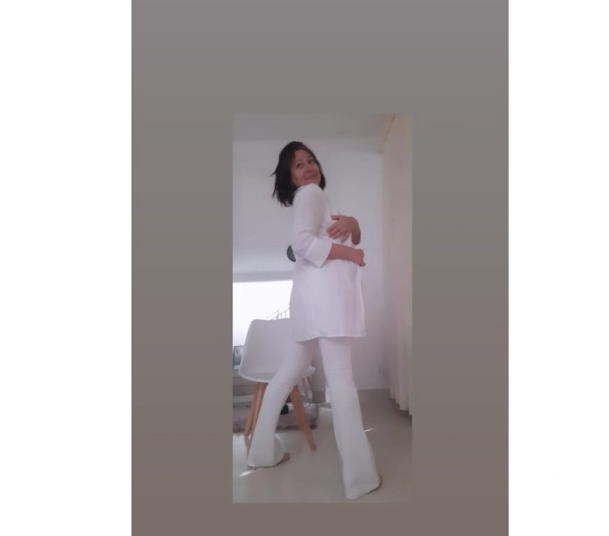 Garotas de programa Tijucas SC - Fotos para massagem e depilação masculina (50.00 Reais)