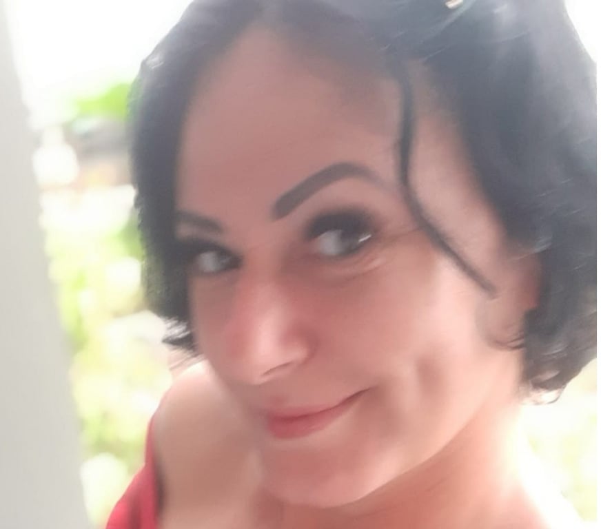 Garotas de programa Tijucas SC - Fotos para massagem e depilação masculina (50.00 Reais)