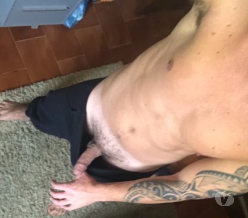 Acompanhantes masculinos Juiz de Fora MG - Fotos para Lutador deixa mamar