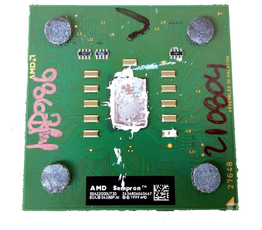 Computador Porto Alegre RS Porto Alegre Sul - Fotos para Duas peças de Processador antigo AMD Sempron.-Cód.468-