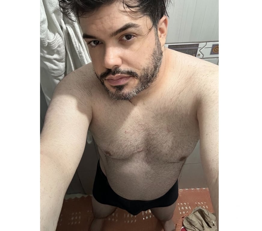 Acompanhantes masculinos Curitiba PR Fazendinha-Portão - Fotos para Companhia Especial Ativo