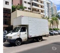 Caminhão baú para mudanças com ajudante e montador