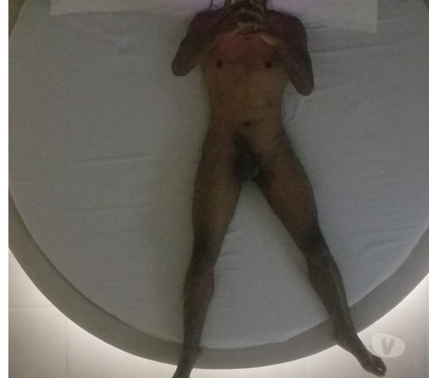 Encontros Casuais Samambaia DF - Fotos para Moreno jovem e discreto experiente com casais