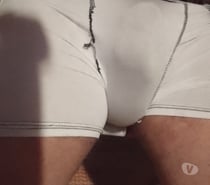 Turista dotado curte menagen