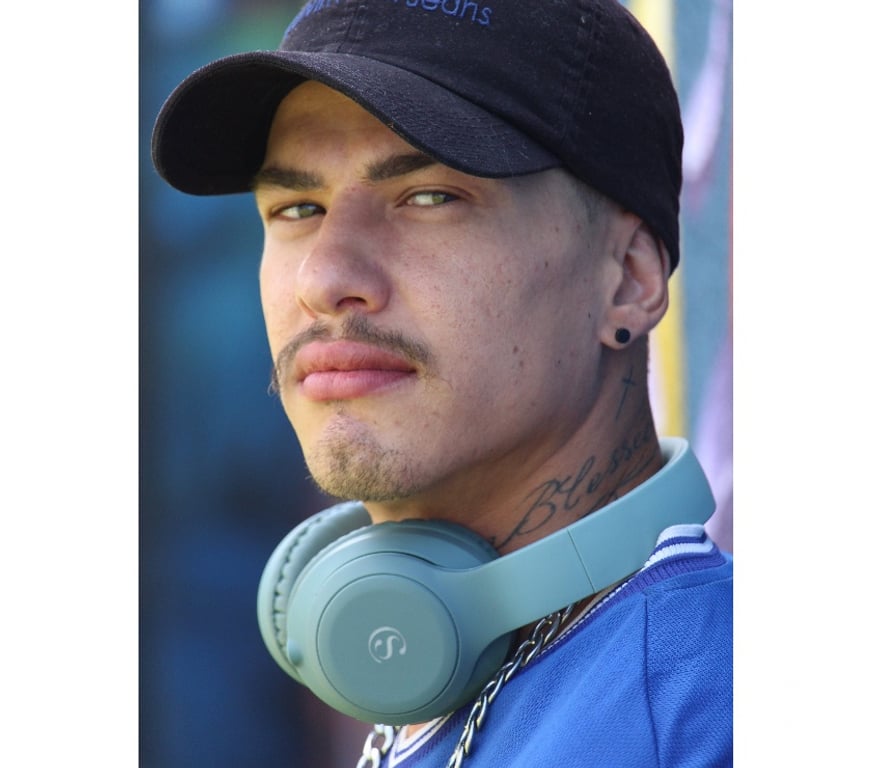 Acompanhantes masculinos Sao Paulo SP República - Fotos para PE DE MESA 23 CM