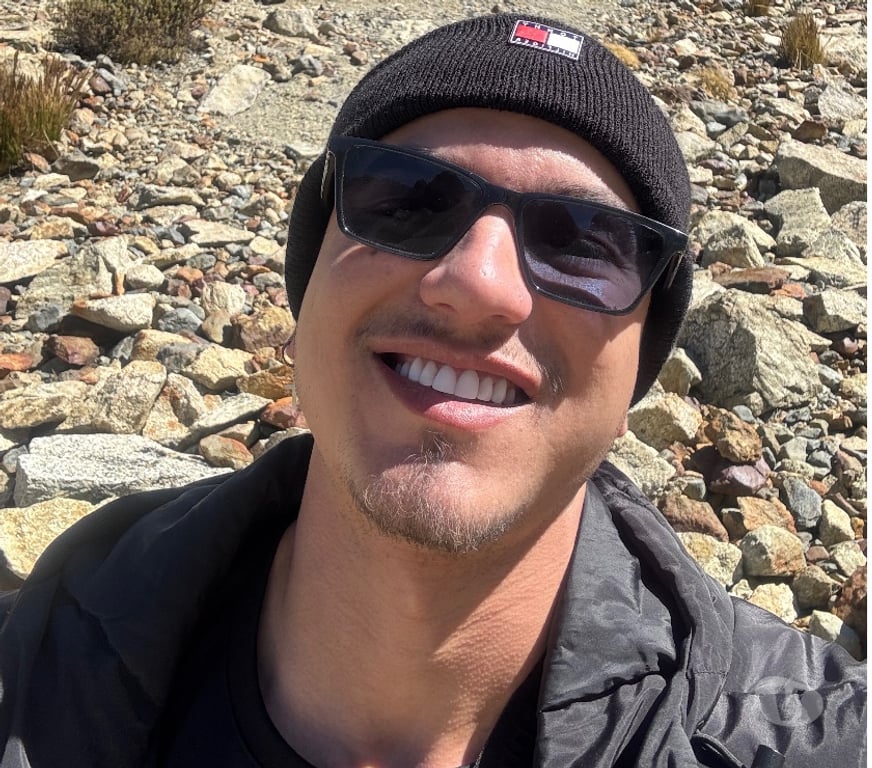 Acompanhantes masculinos Rio de Janeiro RJ Copacabana - Fotos para Gaúcho dotado 24cm