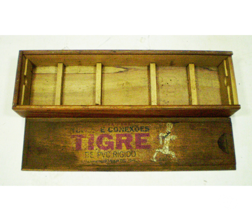 Equipamentos Porto Alegre RS Porto Alegre Sul - Fotos para Conjunto antigo de tarraxas Tigre.- Cód. 489 -