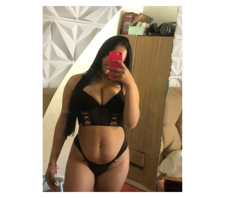 Garotas de programa Estrela RS - images_alt_text Brenda novinha safadinha