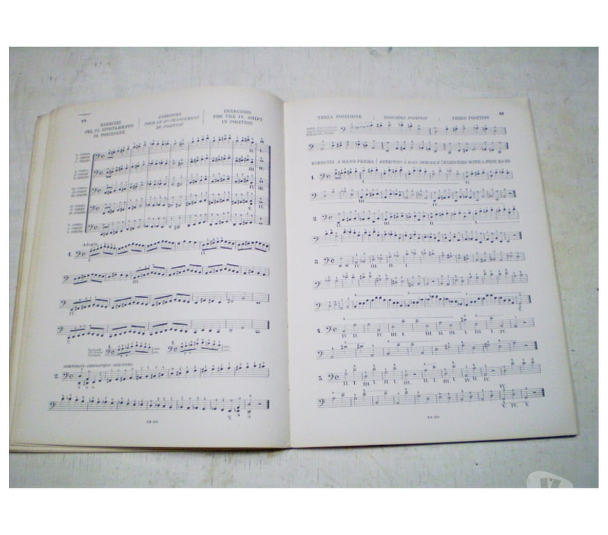 DVDs a Venda Porto Alegre RS Porto Alegre Sul - Fotos para Livro - Curso Billé para contrabaixo.- Cód. 501 -