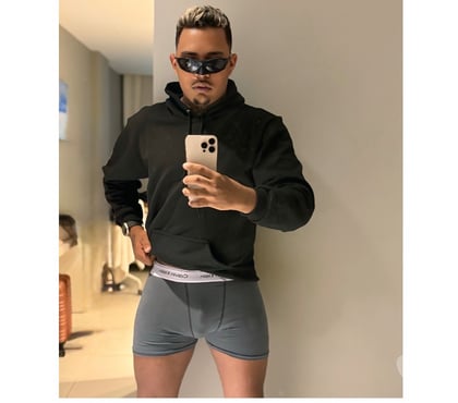 Acompanhantes Masculinos Santa Felicidade Curitiba PR - Fotos para Negão carioca adotado 24 cm grosso de pica leiteira