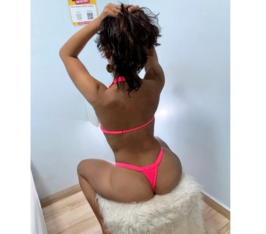 Garotas de programa Ceilandia DF - Fotos para Bruninha safadinha, oral bem guloso e bucetinha apertadinha!