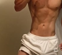 24 novato, novo no site!