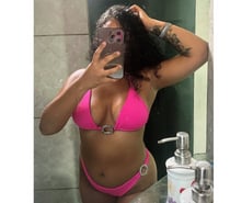 Indiazinhaa 20 aninhos moreninha do cabelo cacheado.