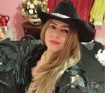 Loirinha bunduda procura…