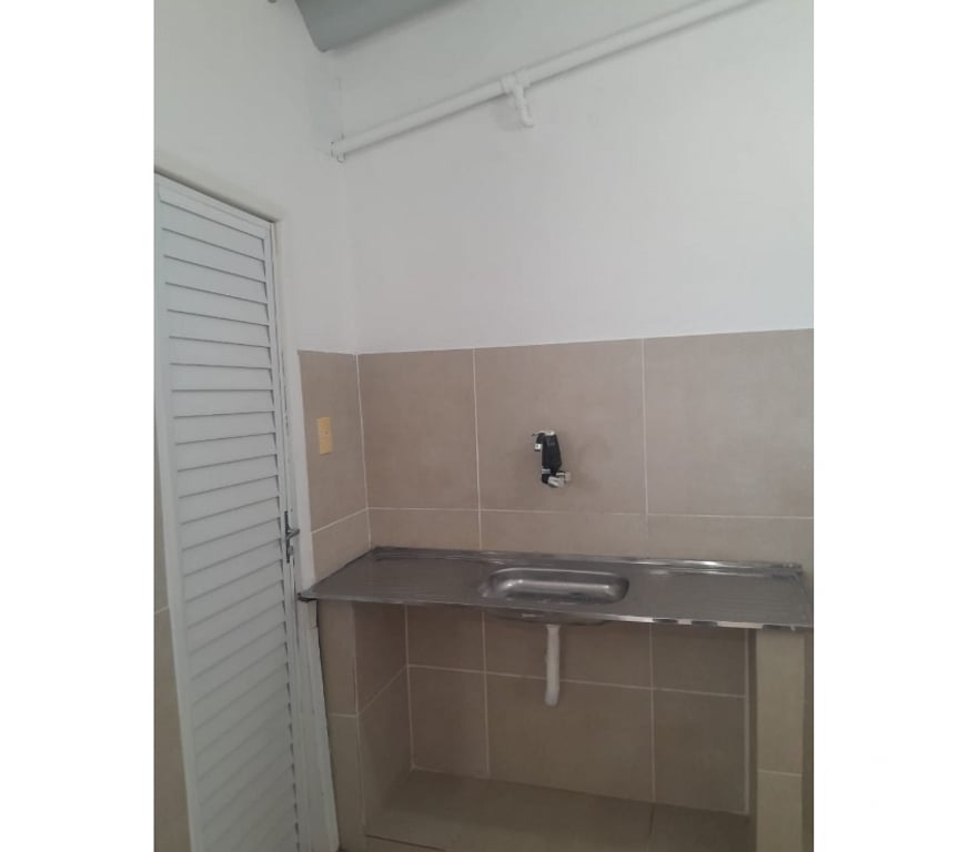 Alugar apartamentos Sao Goncalo RJ - Fotos para aluga sobrado com 2 quartos e loja no boassu!