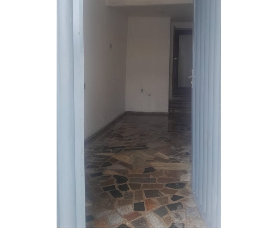 Alugar apartamentos Sao Goncalo RJ - Fotos para aluga sobrado com 2 quartos e loja no boassu!