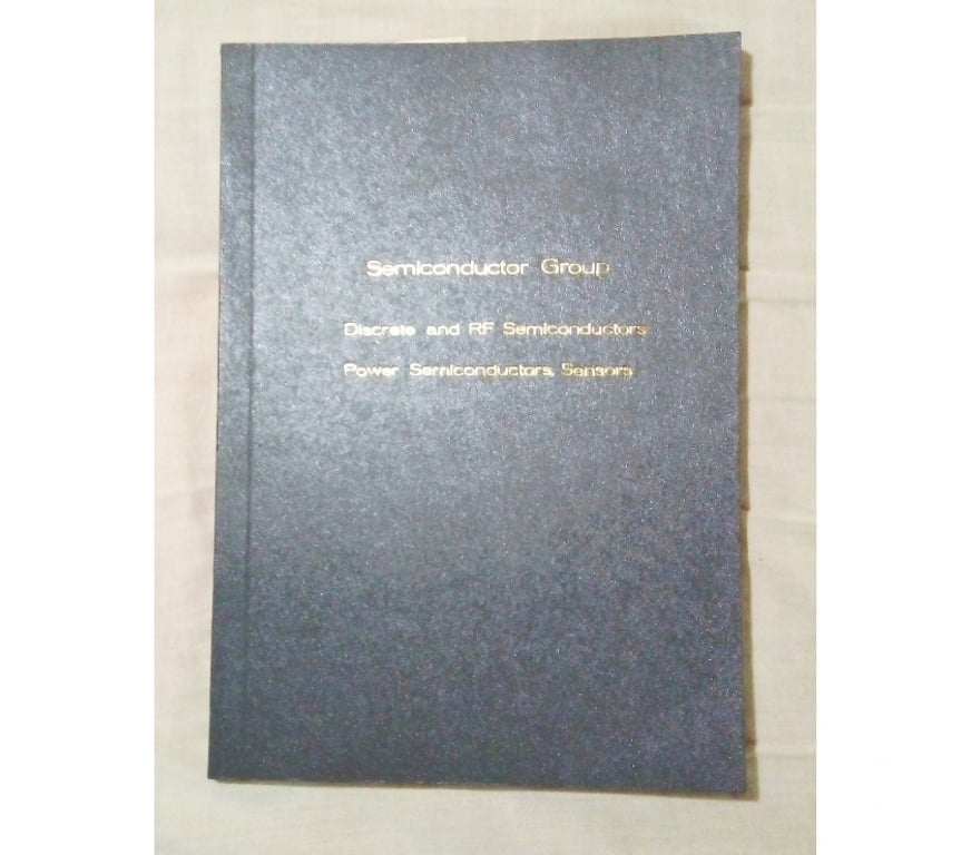 DVDs a Venda Porto Alegre RS Porto Alegre Sul - Fotos para Dois livros antigos Data Book de Semicondutores.-Cód.561-
