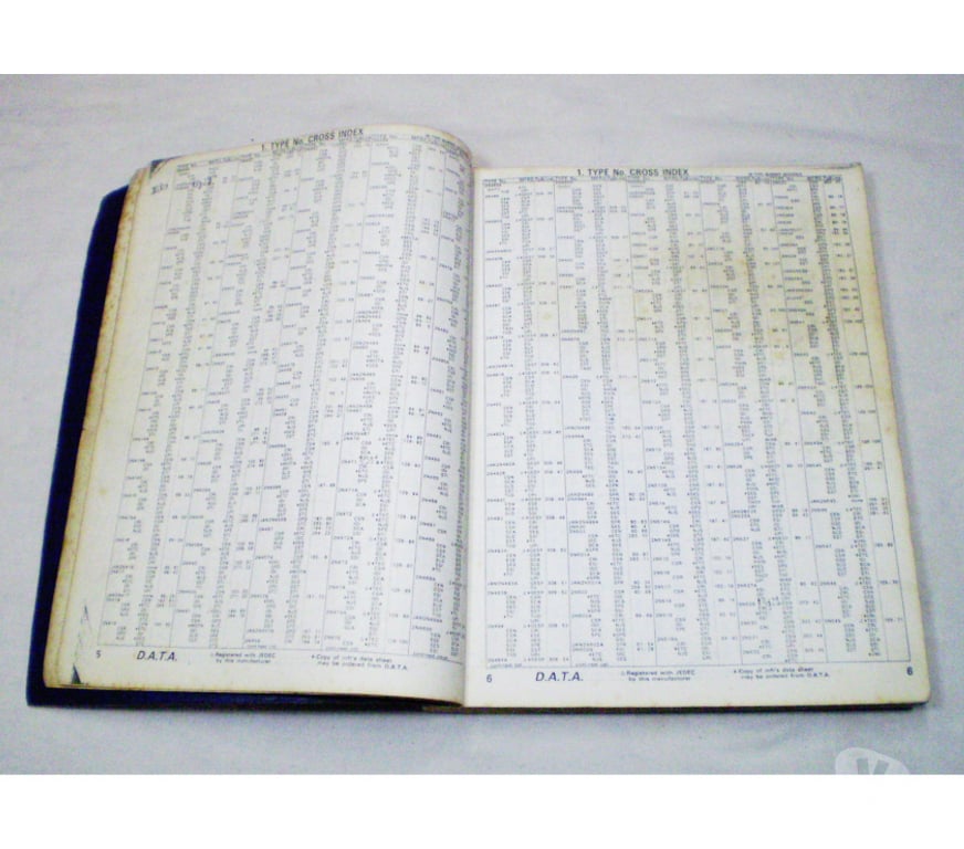 DVDs a Venda Porto Alegre RS Porto Alegre Sul - Fotos para Dois livros antigos Data Book de Semicondutores.-Cód.561-