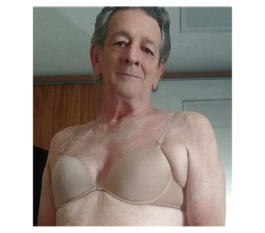 Homem procura Homem Aparecida de Goiania GO - Fotos para Putinho de calcinha quer dar a bundinha