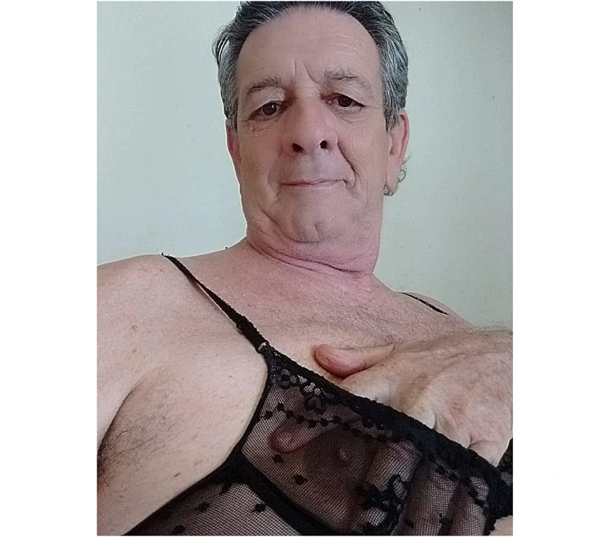 Homem procura Homem Aparecida de Goiania GO - Fotos para Putinho de calcinha quer dar a bundinha