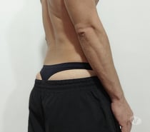 Fico de calcinha para novinho