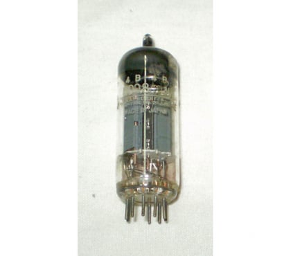 Colecionadores Porto Alegre Sul Porto Alegre RS - Fotos para Válvulas eletrônicas antigas tipo PCL84.-Cód.564-