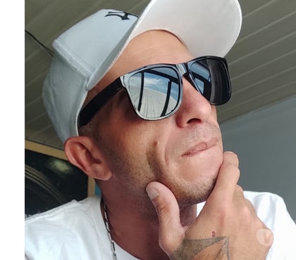 Homem procura Mulher Pinheirinho Curitiba PR - Fotos para Sou solteiro 38 anos sargitariano moro em Curitiba vamos