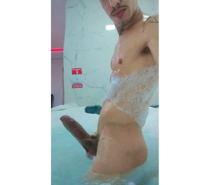 Garotos de programa Matriz Curitiba PR - Fotos para PE DE MESA 23 CM