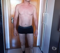 Homen hétero para elas e casais