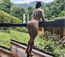 Vídeo chamada, Atleta Musculosa Sarada