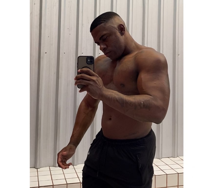 Acompanhantes masculinos Sao Paulo SP Bela Vista - Fotos para PERSONAL CARIOCA DOTADO