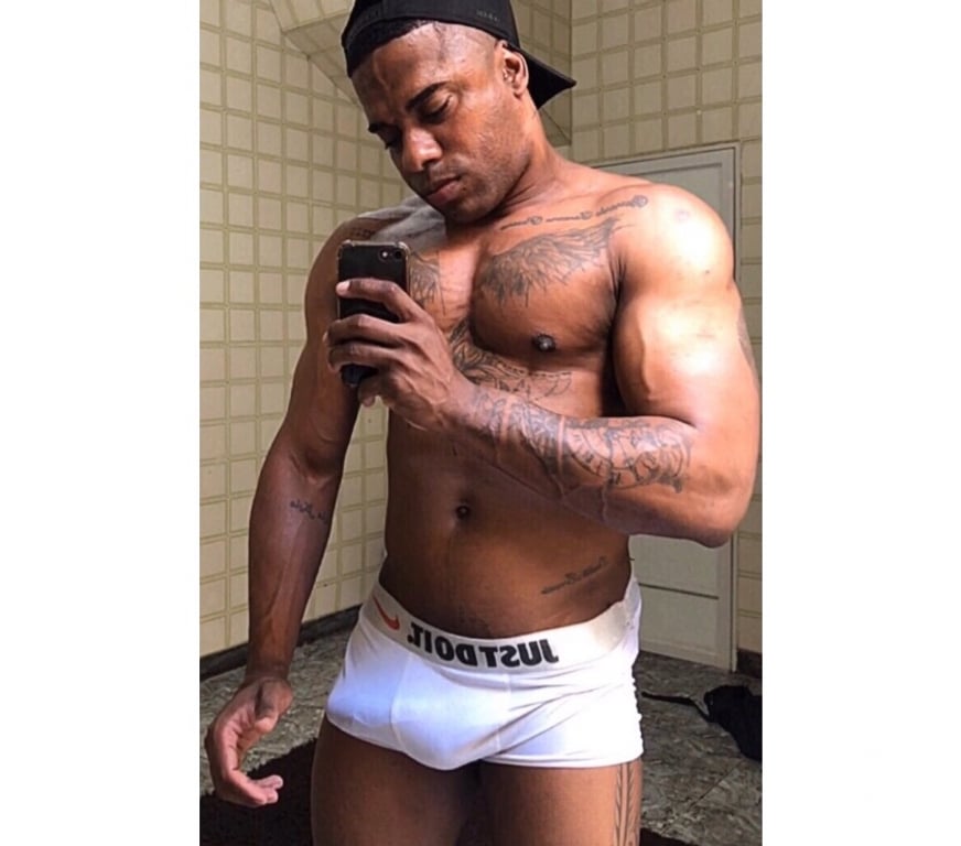 Acompanhantes masculinos Sao Paulo SP Bela Vista - Fotos para PERSONAL CARIOCA DOTADO