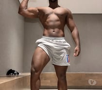 Negão Quer Buceta Safada pra Chupar