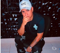 Seu moreno Procure coisas novas