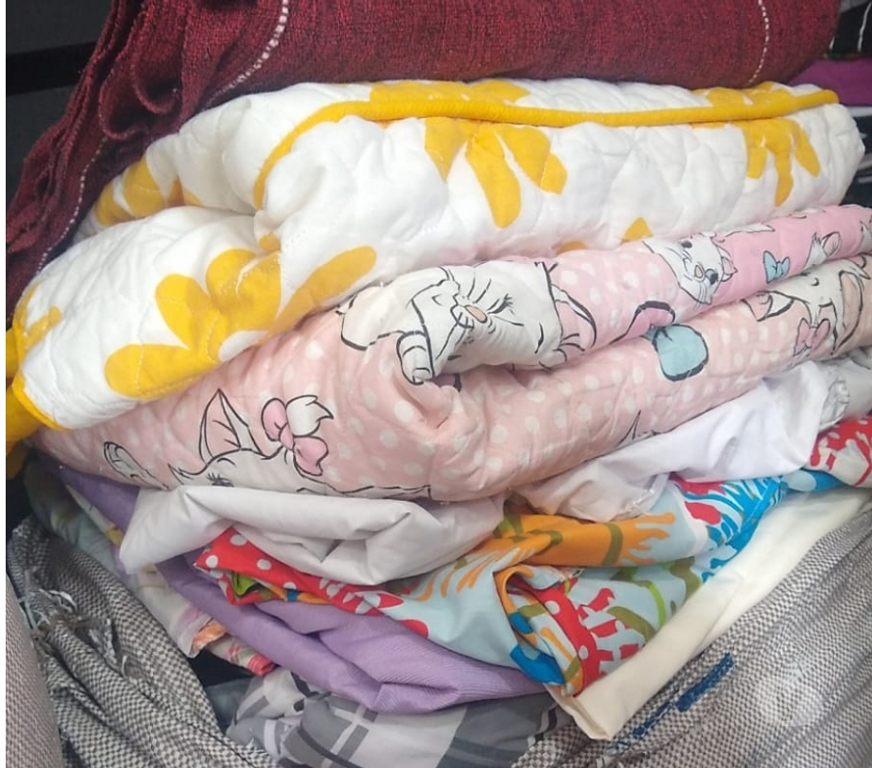 Roupas e Acessórios Porto Velho RO - Fotos para Fardo com peças de cama usado para brechó