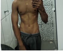 Novinho dotado e em forma pra casais