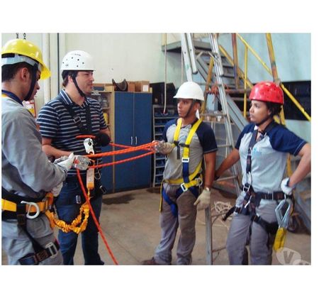 Capacitação profissional Maringa PR - Fotos para NR 35 TRABALHO EM ALTURA, NR 33 ESPAÇO CONFINADO, BRIGADA 