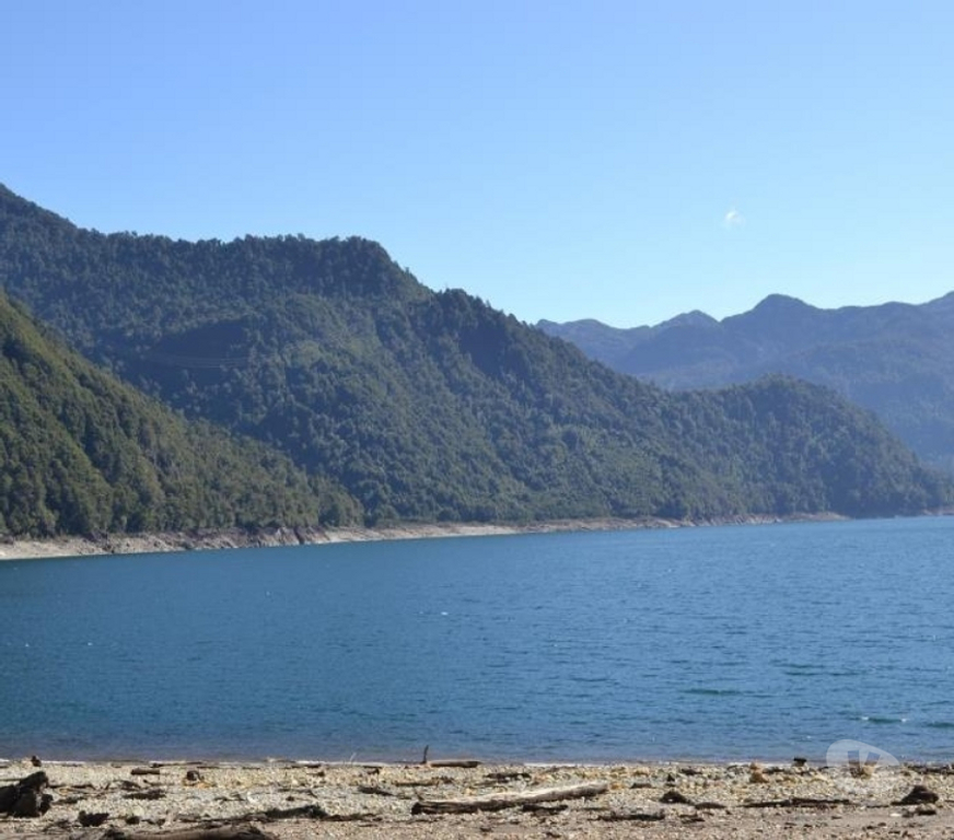 Parcelas en Venta Llanquihue Puerto Varas - Fotos de Extraordinario Predio de 12 hás a orillas del Lago Chapo
