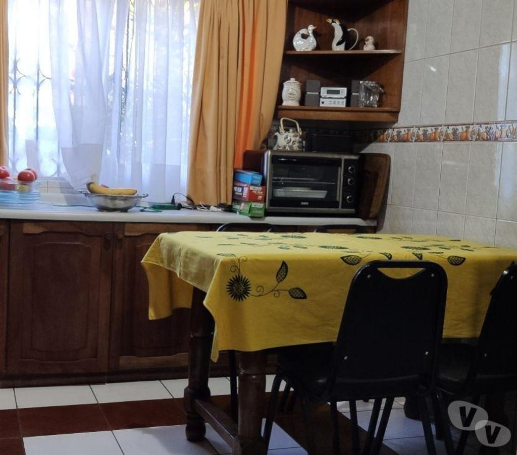 Bienes Raices Santiago Quilicura - Fotos de Solida 2 pisos a una cuadra de Plaza de Armas